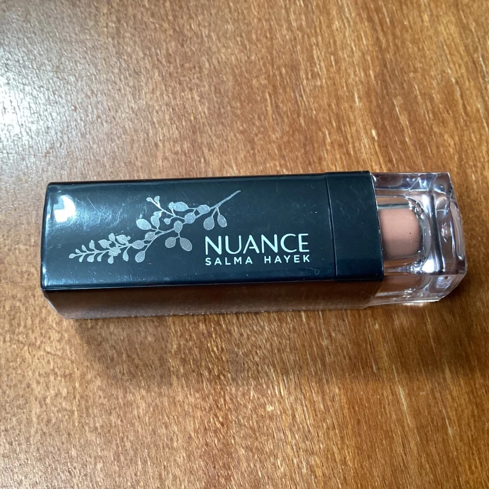 Nuance Salma Hayek True Color Moisture Rich Lipstick Botanical Buff 600 Sealed